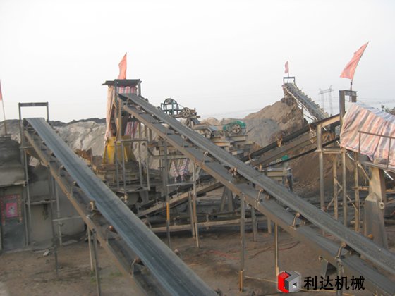 制砂機生產現(xiàn)場